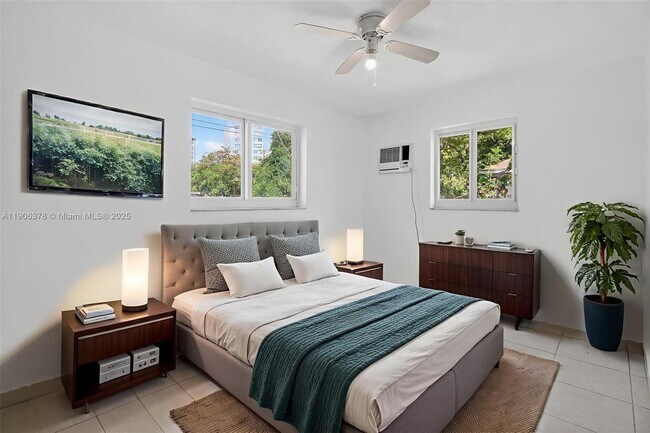 Building Photo - 1864 NW 28th St