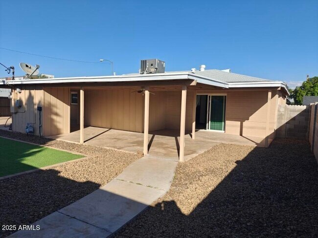 Building Photo - 1314 N 71st St