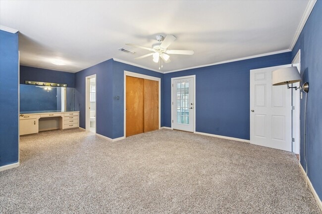 Building Photo - 7215 Alderney Dr