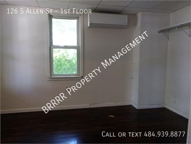 Building Photo - 126 Allen St