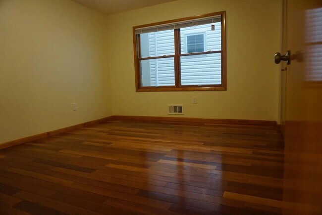 Building Photo - 6302 Jefferson St