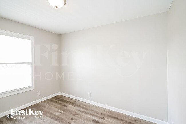 Building Photo - 3709 Meadow Ridge Ln