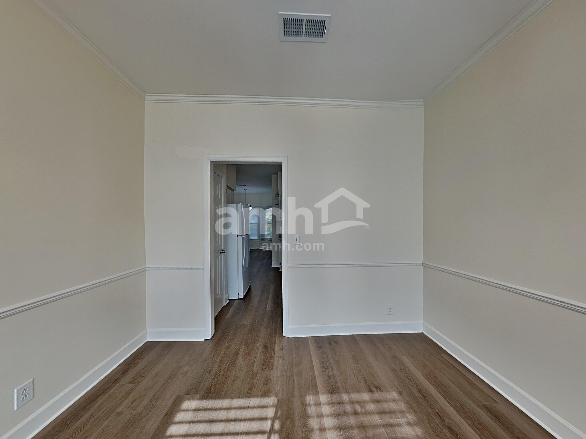 Building Photo - 7012 Poplar Creek Trce