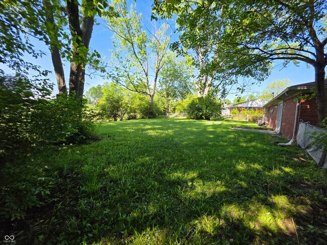 Building Photo - 10359 Chris Dr