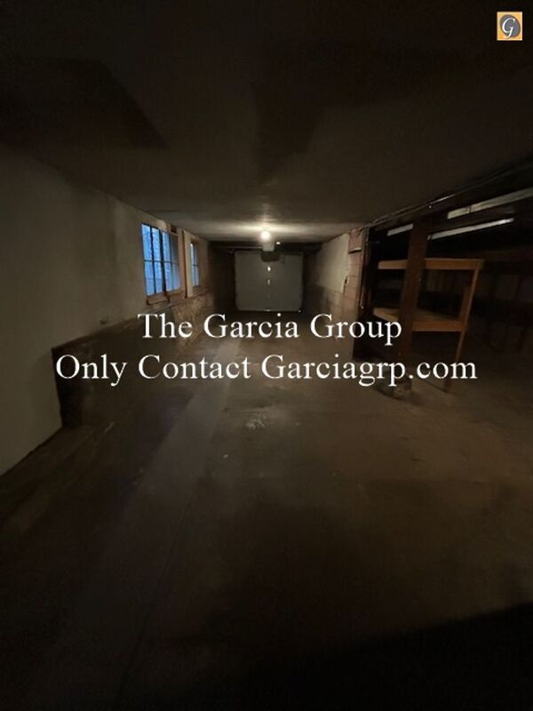 Building Photo - 620 SW Grant St.