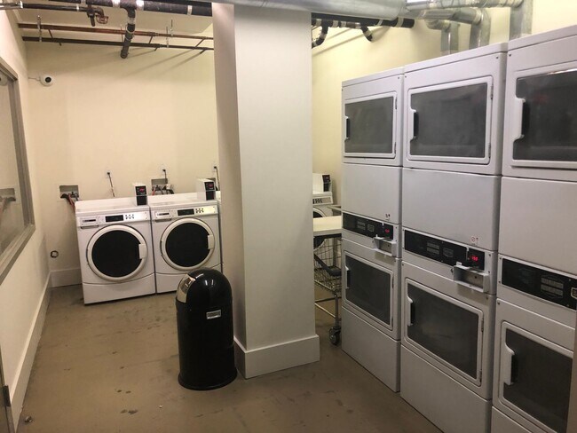 Building Photo - Beautifully Landmark Building with a 1BD/1BATH Located in the Heart of San Francisco!!!!