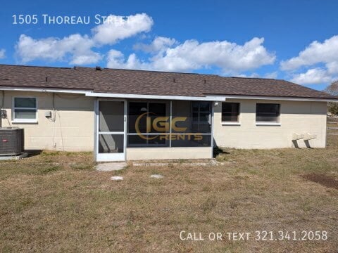 Building Photo - 1505 Thoreau St