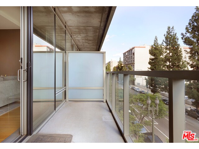 Building Photo - 1155 S Grand Ave