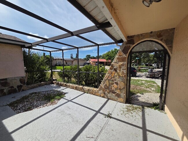 Building Photo - 8140 Medford Dr