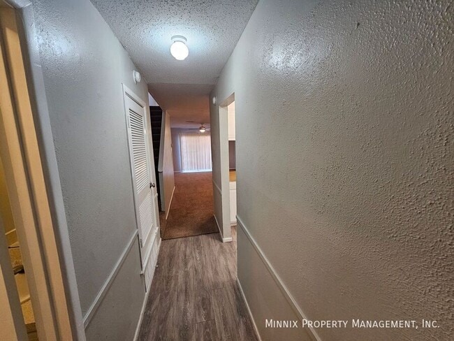 Building Photo - 1706 Yonkers-C