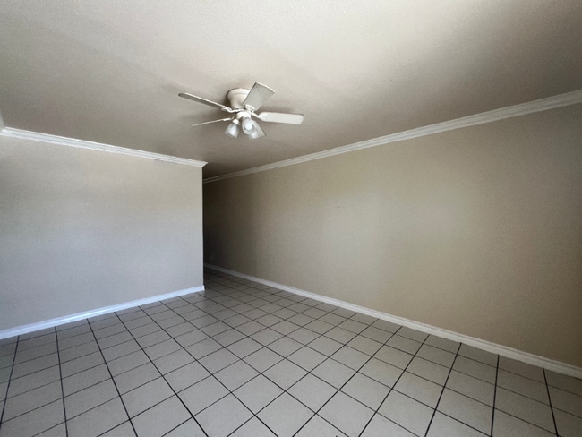 Building Photo - 301 E Locust St