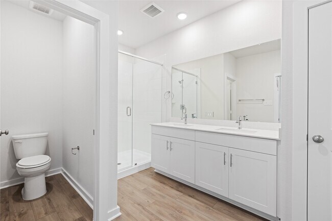 Building Photo - 8117 Danson Ln