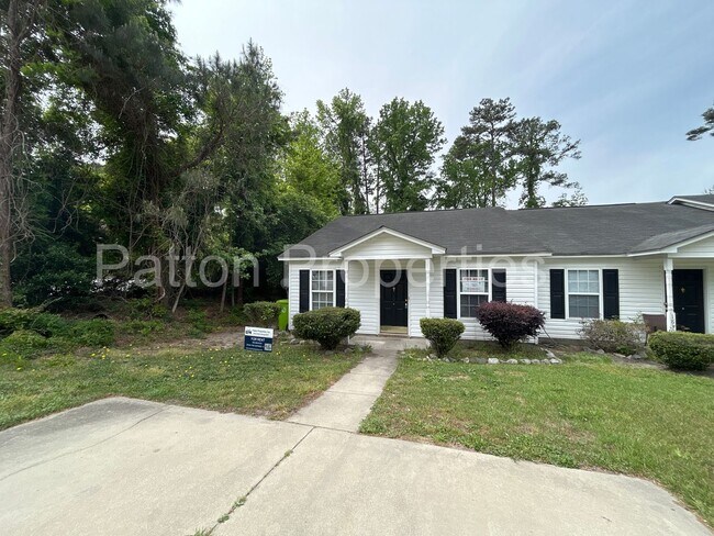 Building Photo - 1839 Horseshoe Dr