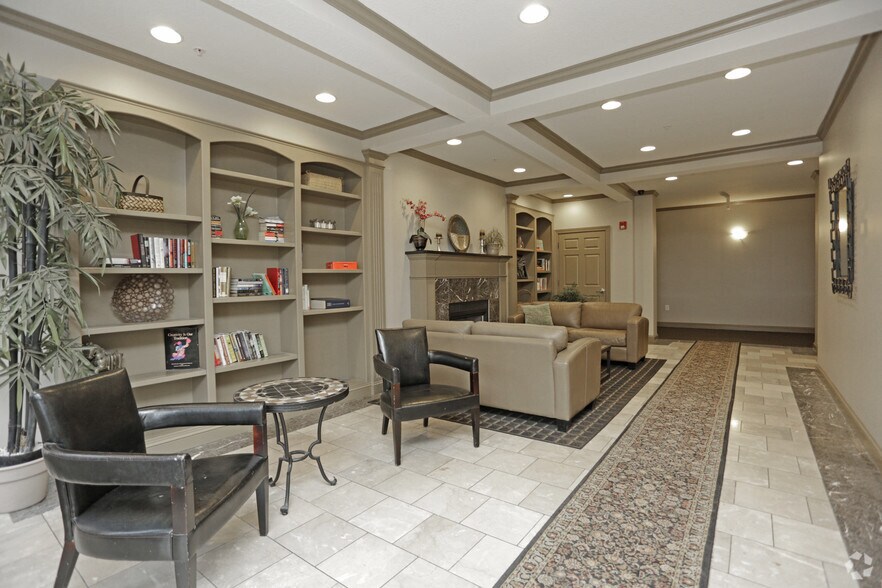 Founders at Union Hill 29012996 Oak St Kansas City MO 64108