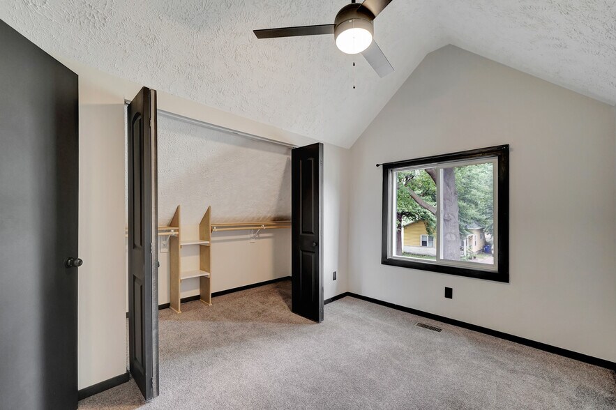 Building Photo - 2225 D St