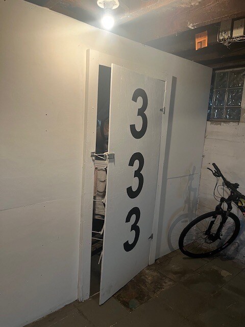 Large storage locker - 769 Delta Ave