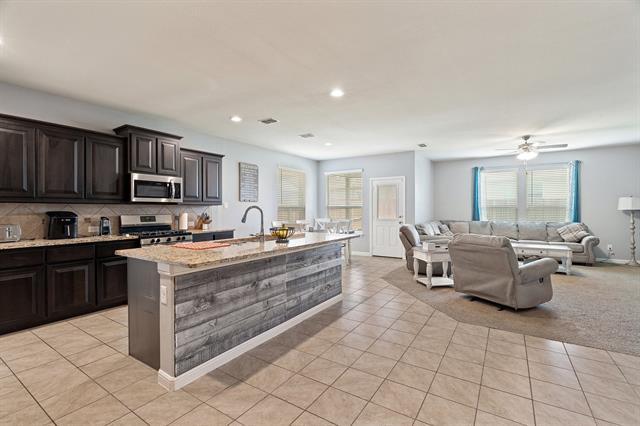 Building Photo - 9124 Golden Hollow Ln