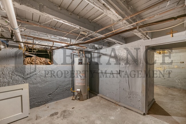 Building Photo - 1501 S Walnut St