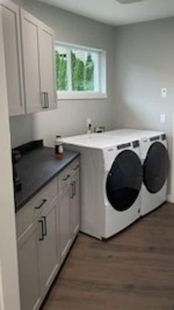 Building Photo - Lovely 3 Bedroom Recently Renovated!