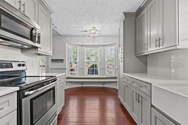 Building Photo - 600 S Buckeye Dr