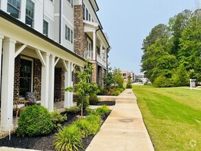 Building Photo - Spacious 4BR House in Milton