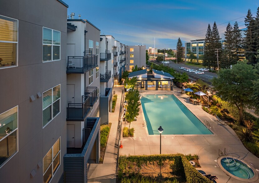 Upper Eastside Lofts Student Housing Sacramento, CA