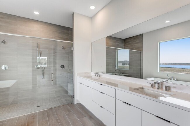 Building Photo - ** SEVEN SHORES ** 3+DEN / 2.5 BATH - BRAND NEW HOME! - LUXURY AMENTITES - PET OK - ANNUAL RENTAL