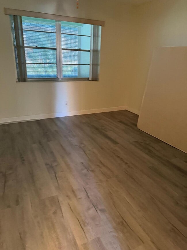 Building Photo - 79 Dorchester D