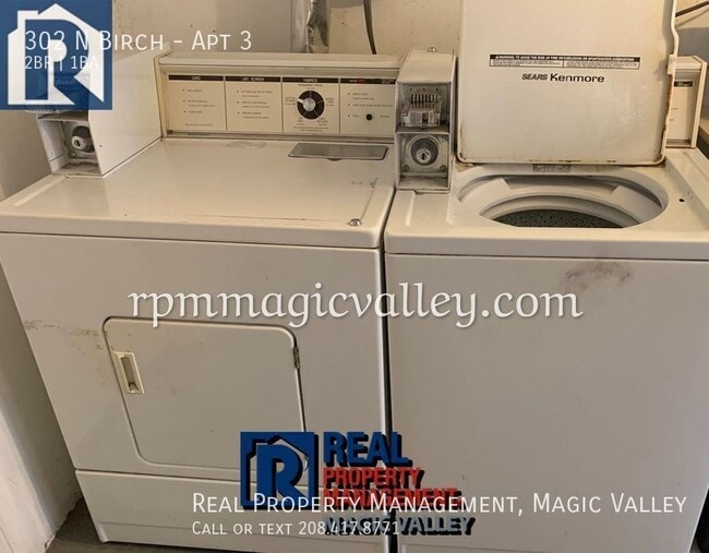 Building Photo - 302 N Birch-Apt 3