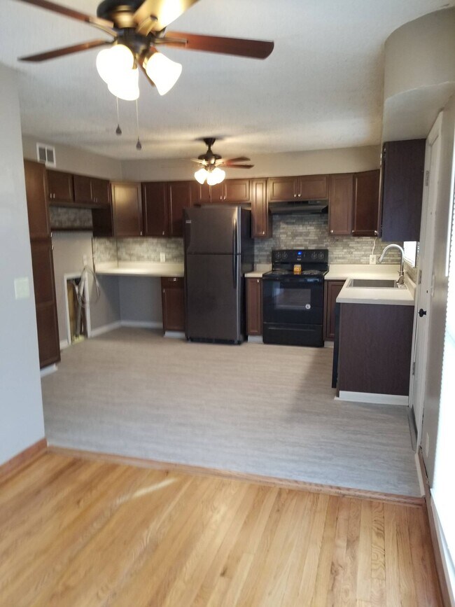 Building Photo - 3810 E Pawnee Ct