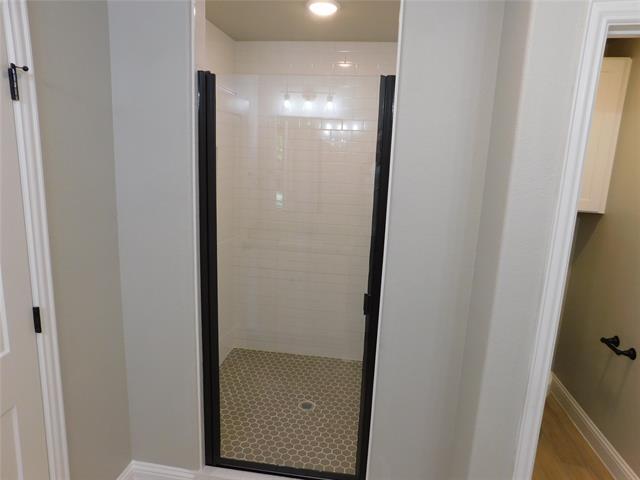 Building Photo - 704 E Jefferson St