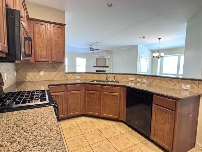 Building Photo - 155 Birdwell Ln