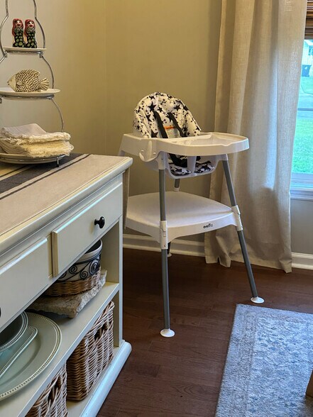 Building Photo - 8 Downing Ct SE