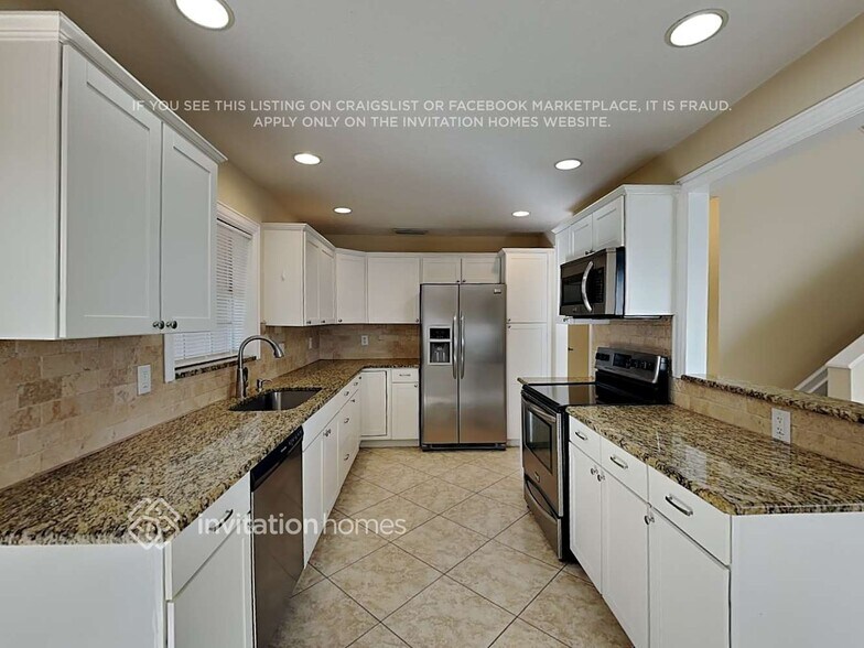 Building Photo - 6236 Lansdowne Cir