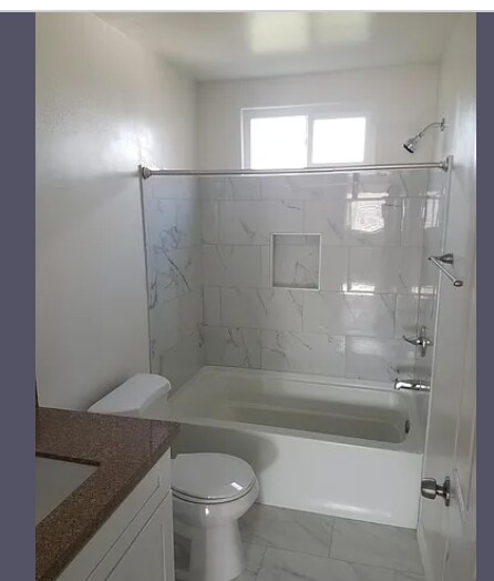 Building Photo - 443 E 29th St