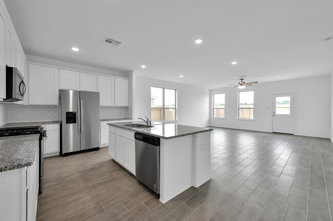 Building Photo - 9699 Caney Trails Rd