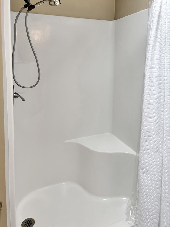 Building Photo - Recently Remodeled 3 bed 3 bath in Tuckahoe!