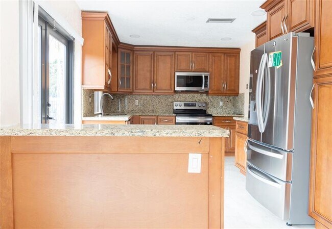 Building Photo - 7480 NW 37th Ct