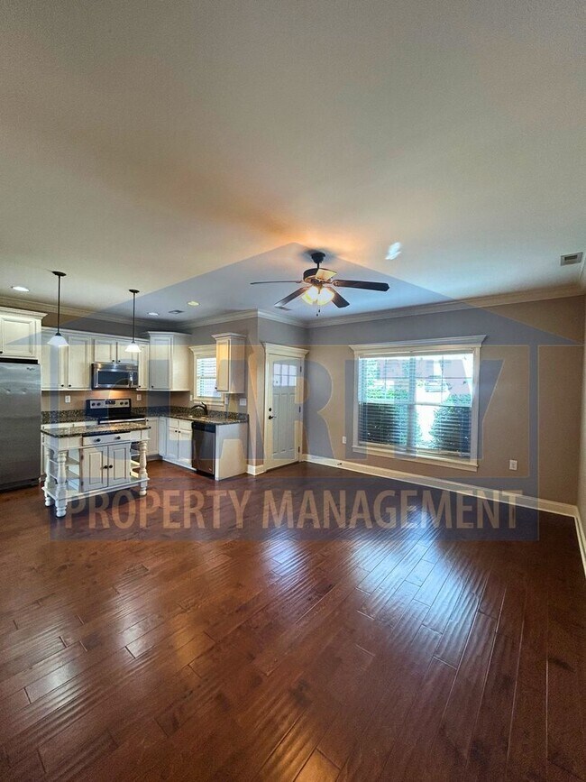 Building Photo - 109 Belle Chase Wy NE