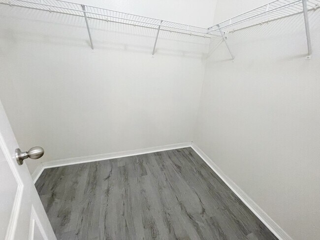 Building Photo - Great 3bed/2.5bath Rental Opportunity in T...