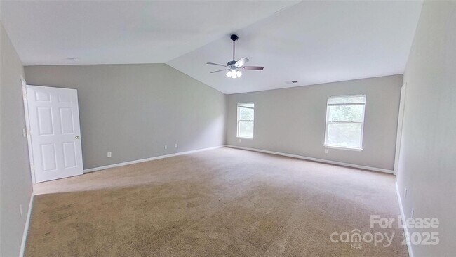 Building Photo - 17402 Westmill Ln