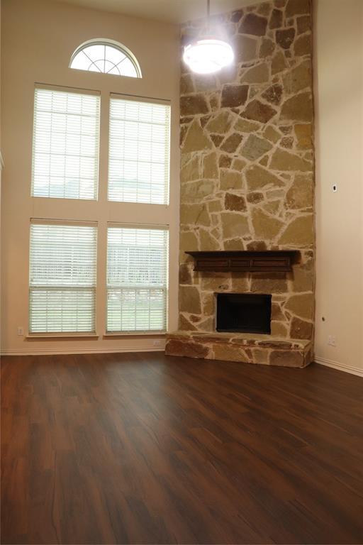 Building Photo - 14209 Sugar Hill Dr