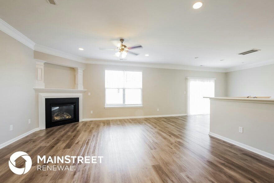 Building Photo - 4208 Bathurst Dr