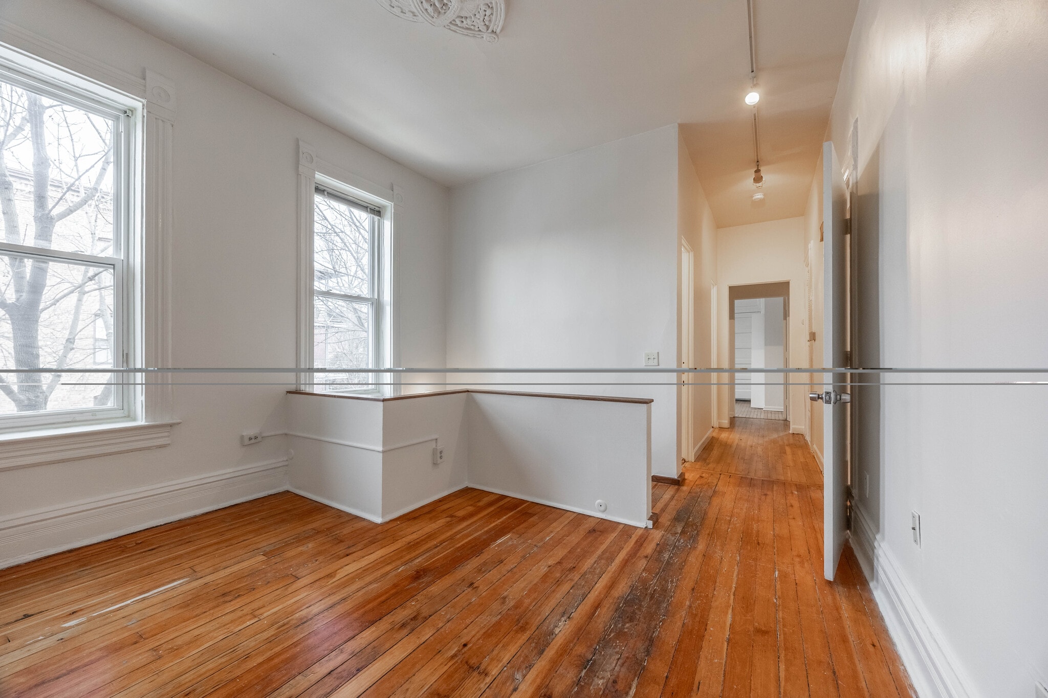 Building Photo - 2059 N Clifton Ave