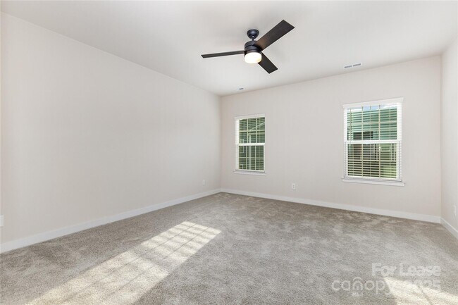 Building Photo - 306 New Gallant Dr