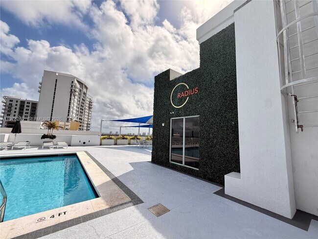 Building Photo - 1830 Radius Dr