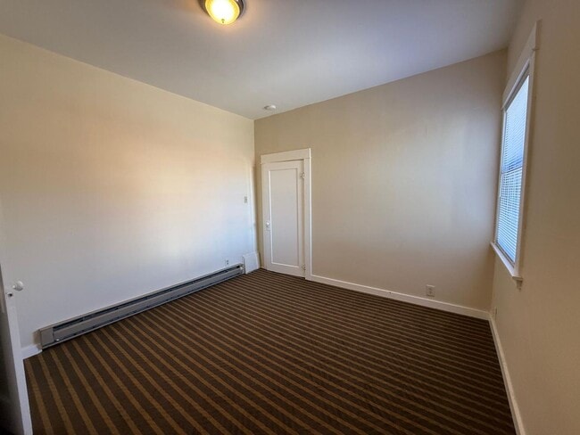Building Photo - 1641 (TPO)