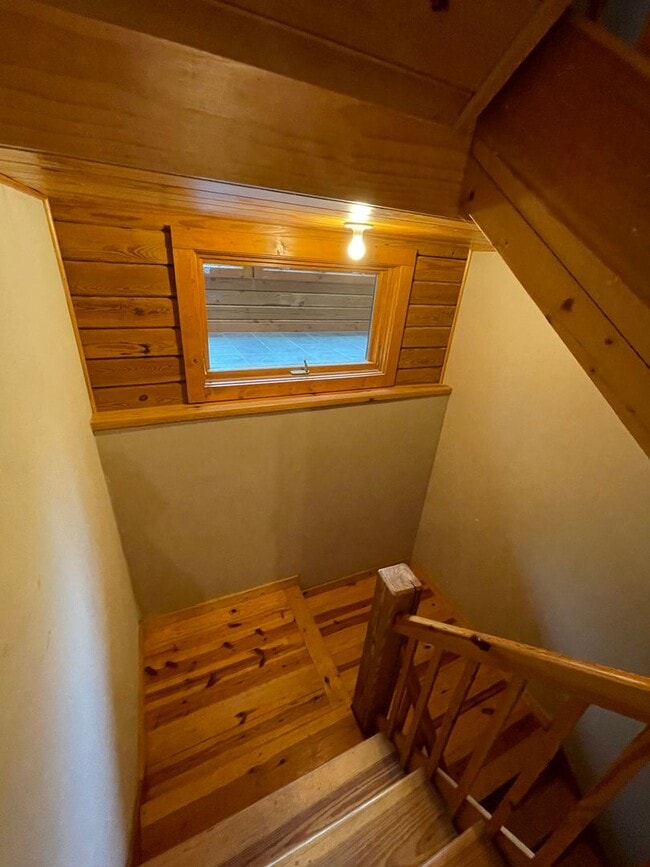 Building Photo - 504 Stuart Williams Rd