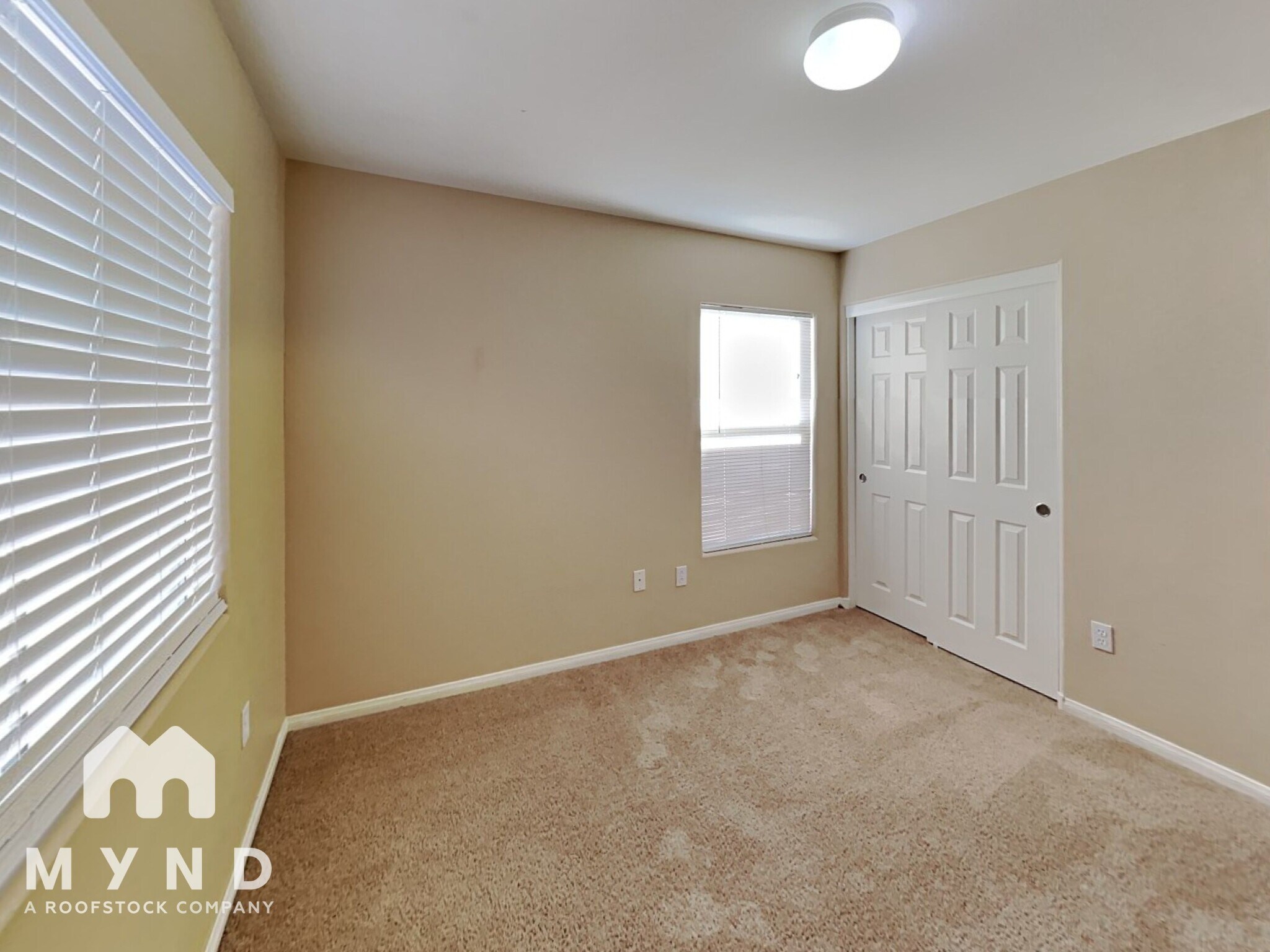 Building Photo - 10637 Chestnut Timber Ct