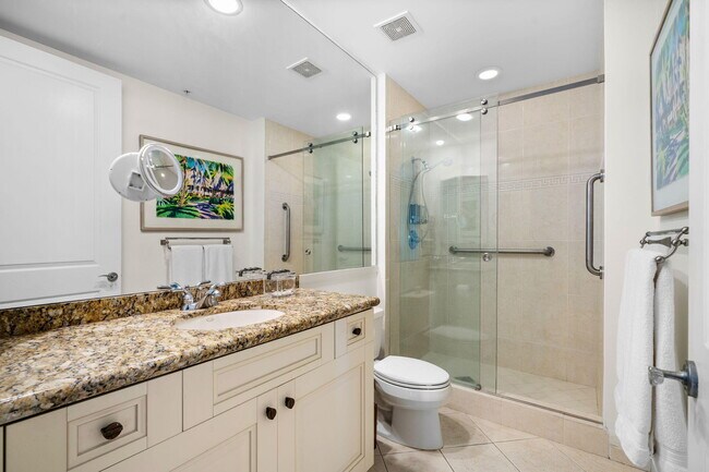 Building Photo - 347 N New River Dr E